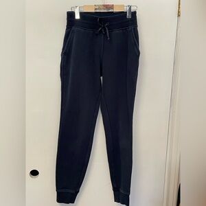 Women’s lululemon joggers